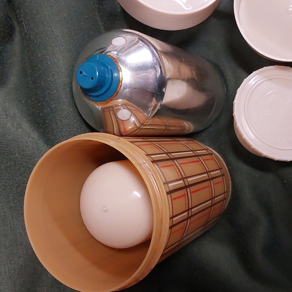 Vintage Aladdin Thermos - Picture 4 of 5